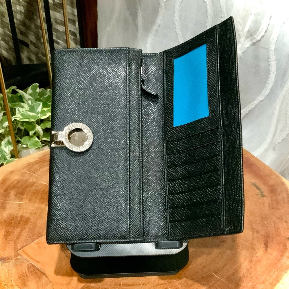 Bulgari Black Leather Long Wallet Blue Interior
 & Key Holder Set Luxury Bundle